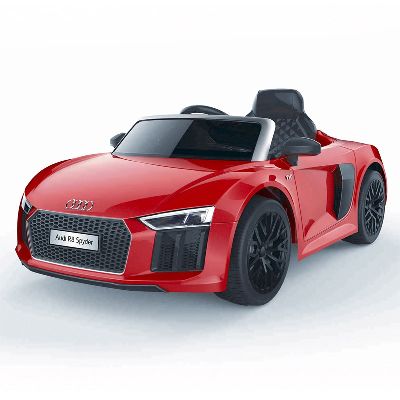 Лицензированный детский электрический игрушечный автомобиль. Дети катаются на машине.